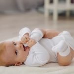 Zdrowie i higiena niemowlaka – poznaj przydatne akcesoria